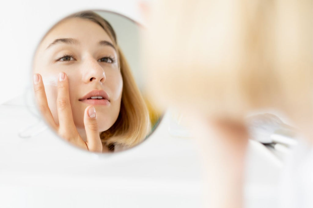 Prodotti antiage naturali: scelta consapevole per la tua pelle